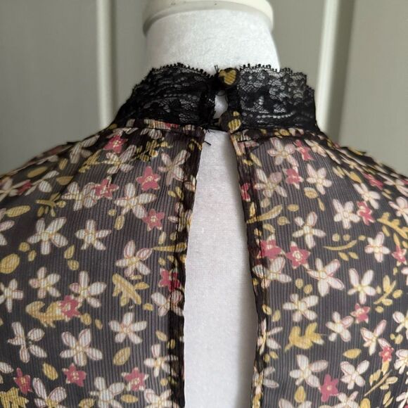 TOPSHOP Black Floral and Lace Long Sleeve Boho Flower Child Blouse Size 8 - Picture 6 of 8